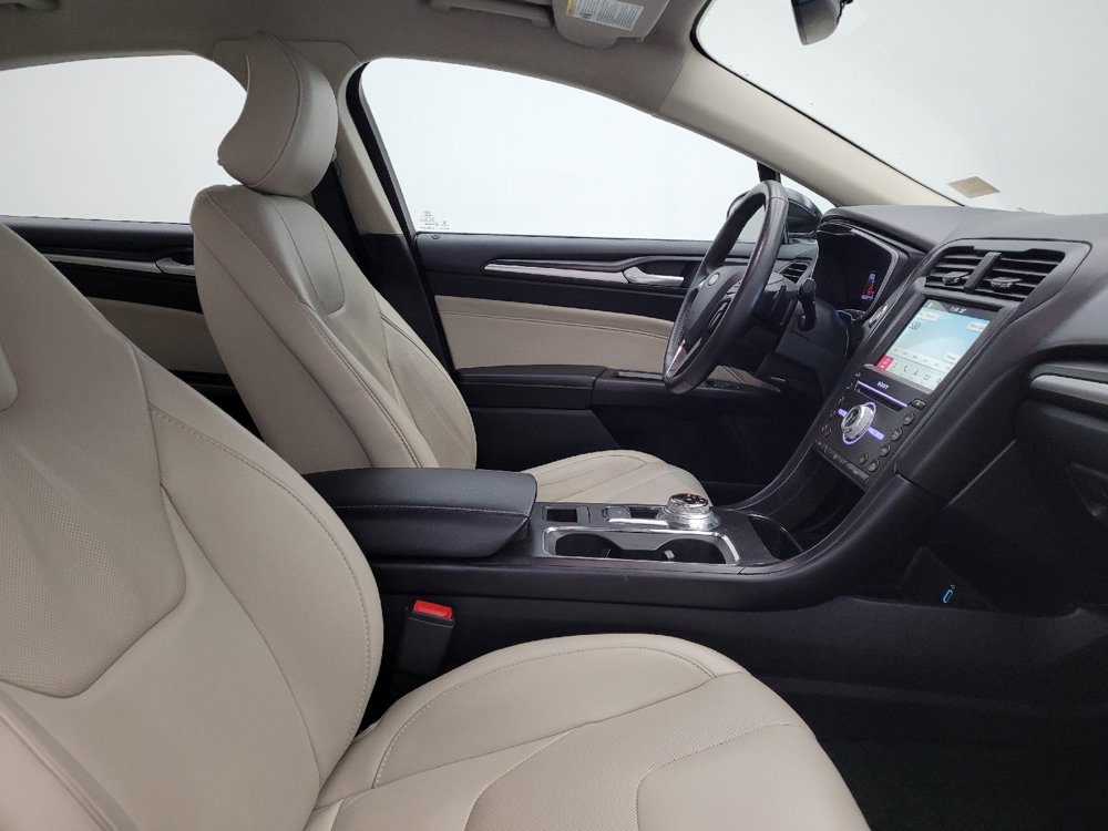 Used 2018 Ford Fusion Titanium AWD/4WD image 21