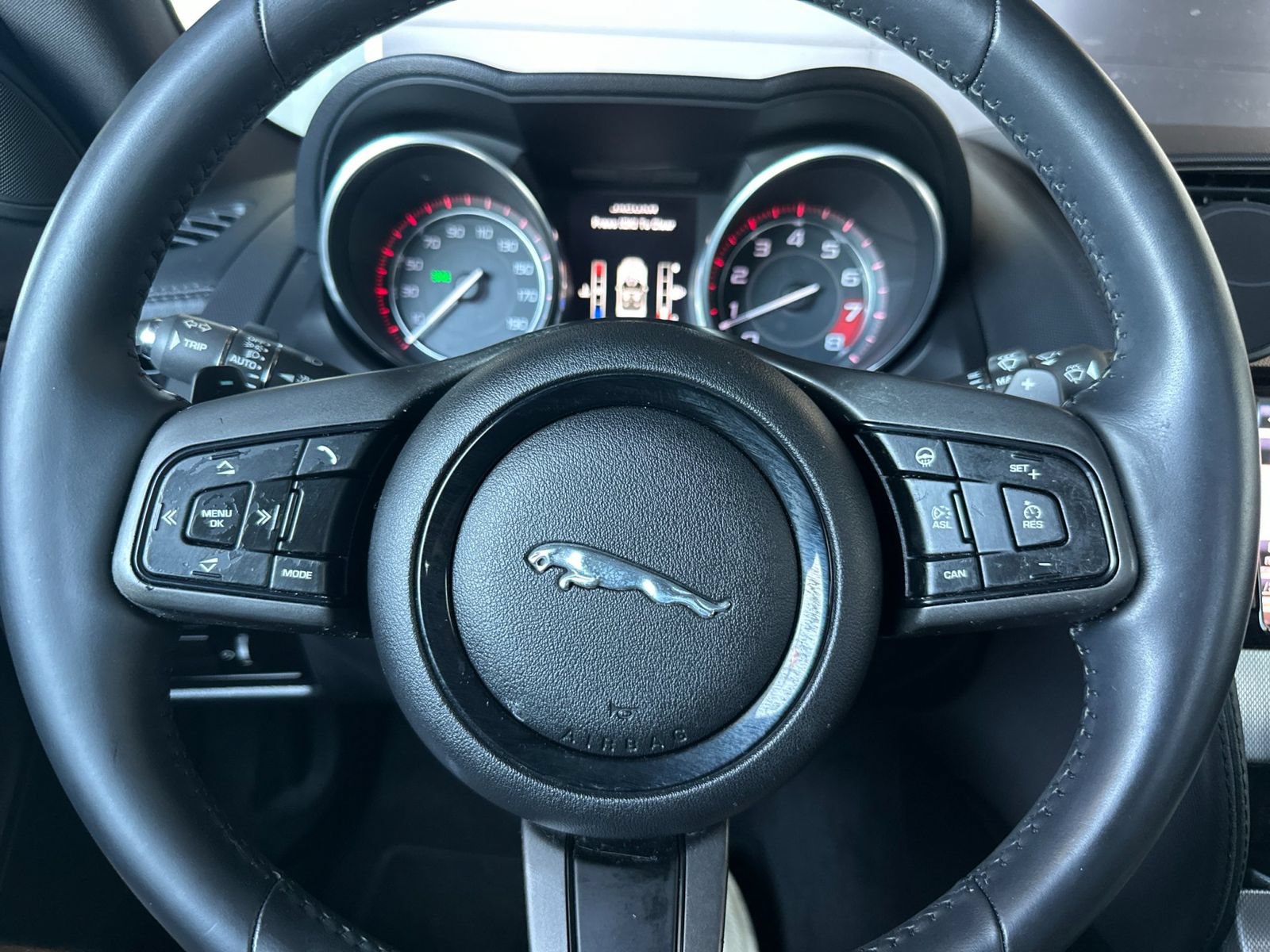Used 2014 Jaguar F-TYPE Convertible RWD image 25