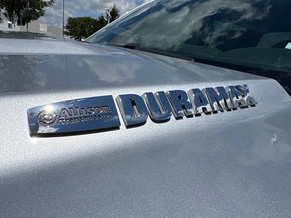 Used 2019 GMC Sierra 2500 Denali w/ Duramax Plus Package AWD/4WD image 5