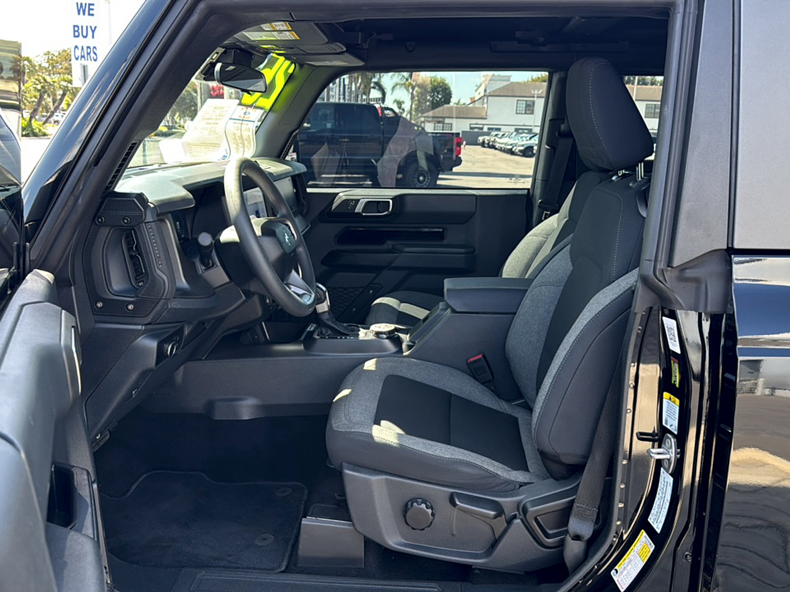 Used 2025 Ford Bronco 2-Door AWD/4WD image 15