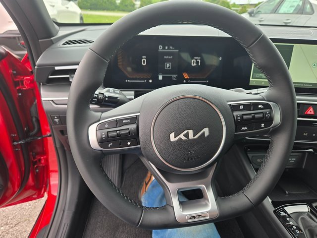 New 2025 Kia K5 GT-Line image 17