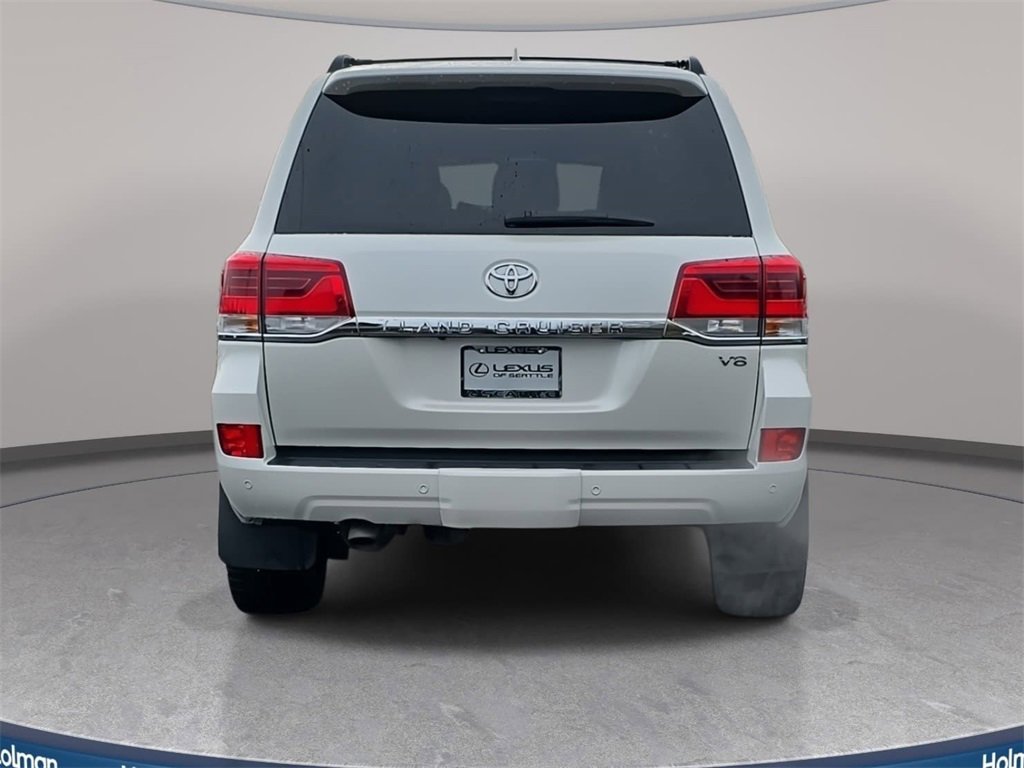Used 2021 Toyota Land Cruiser image 6