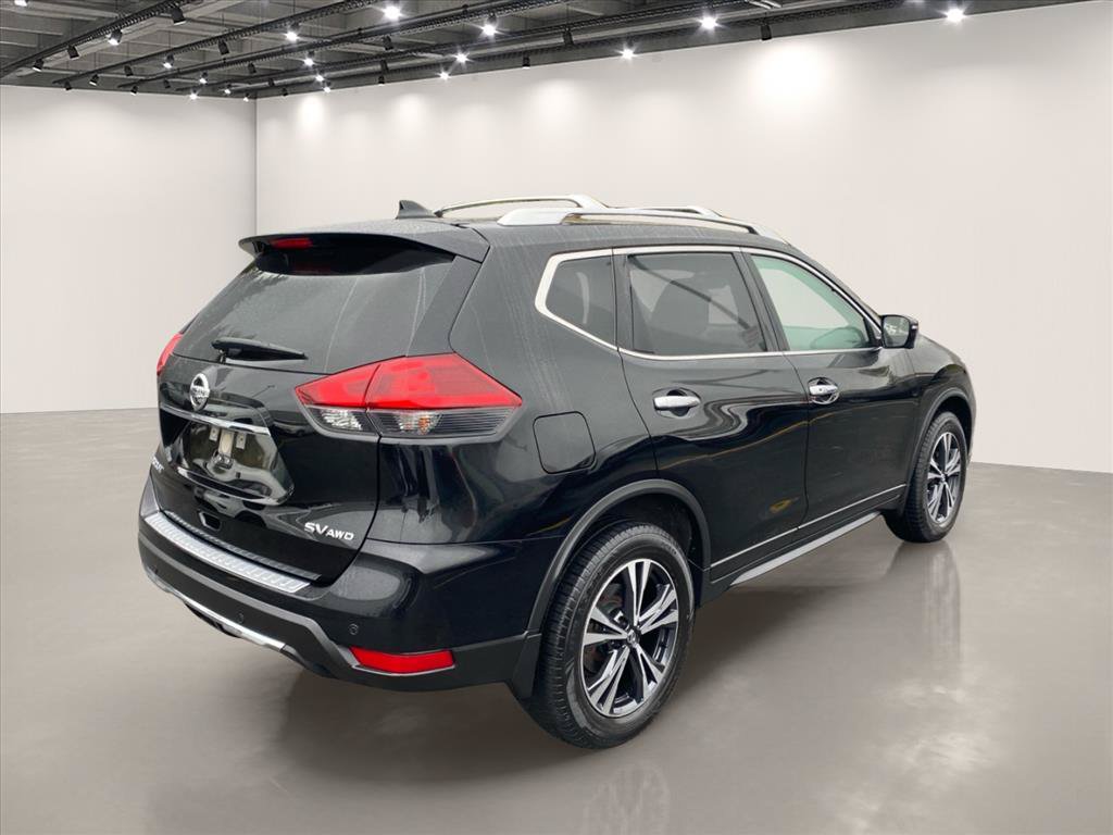 Used 2019 Nissan Rogue SV w/ Premium Package AWD/4WD image 7