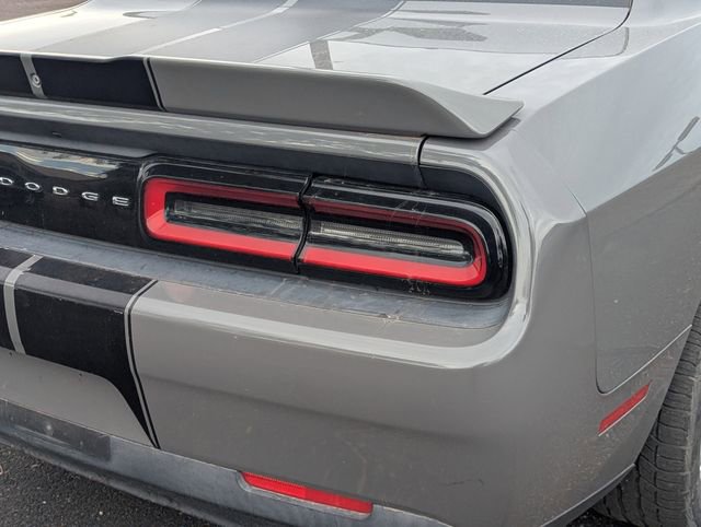 Used 2018 Dodge Challenger SXT image 9