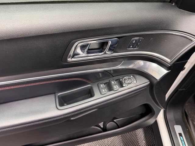 Used 2018 Ford Explorer Sport w/ Equipment Group 401A AWD/4WD image 14
