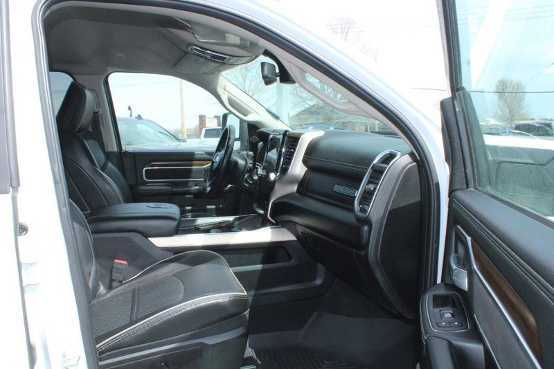 Used 2024 RAM 2500 Laramie AWD/4WD image 11