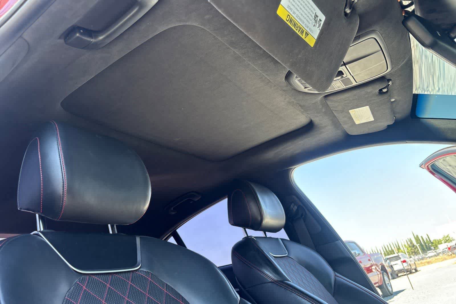 Used 2019 Genesis G70 3.3T Dynamic RWD image 18