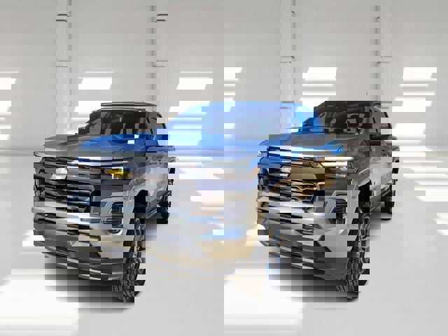New 2025 Chevrolet Colorado LT w/ LT Convenience Package
