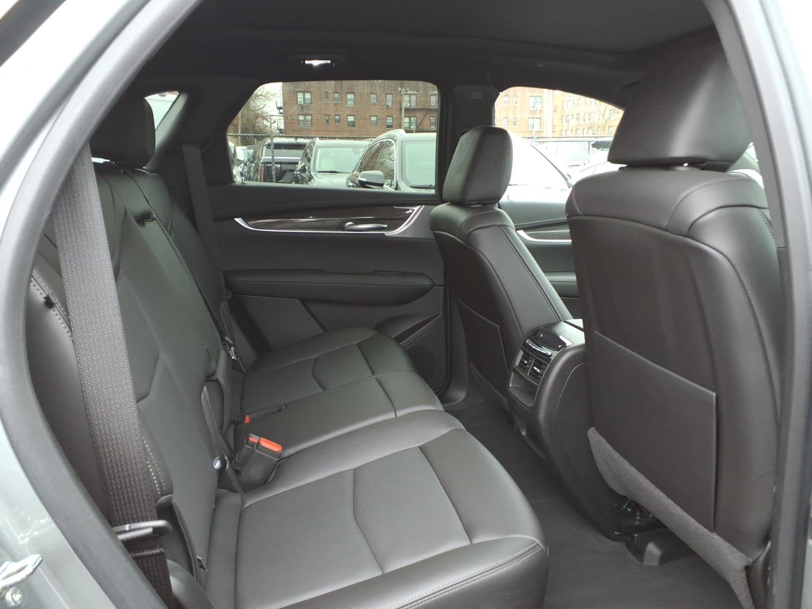 Certified 2023 Cadillac XT5 Sportv w/ Technology Package image 25