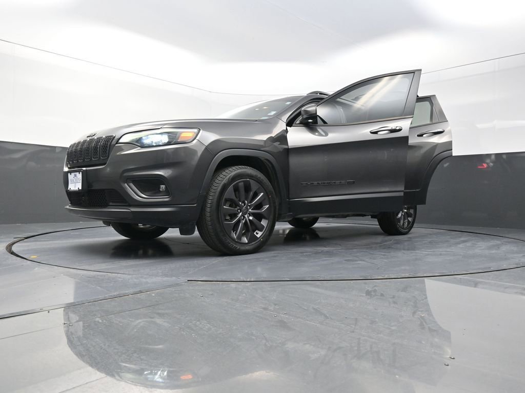 Used 2021 Jeep Cherokee Latitude Lux 80th Anniv w/ Quick Order Package 26U 80TH image 35