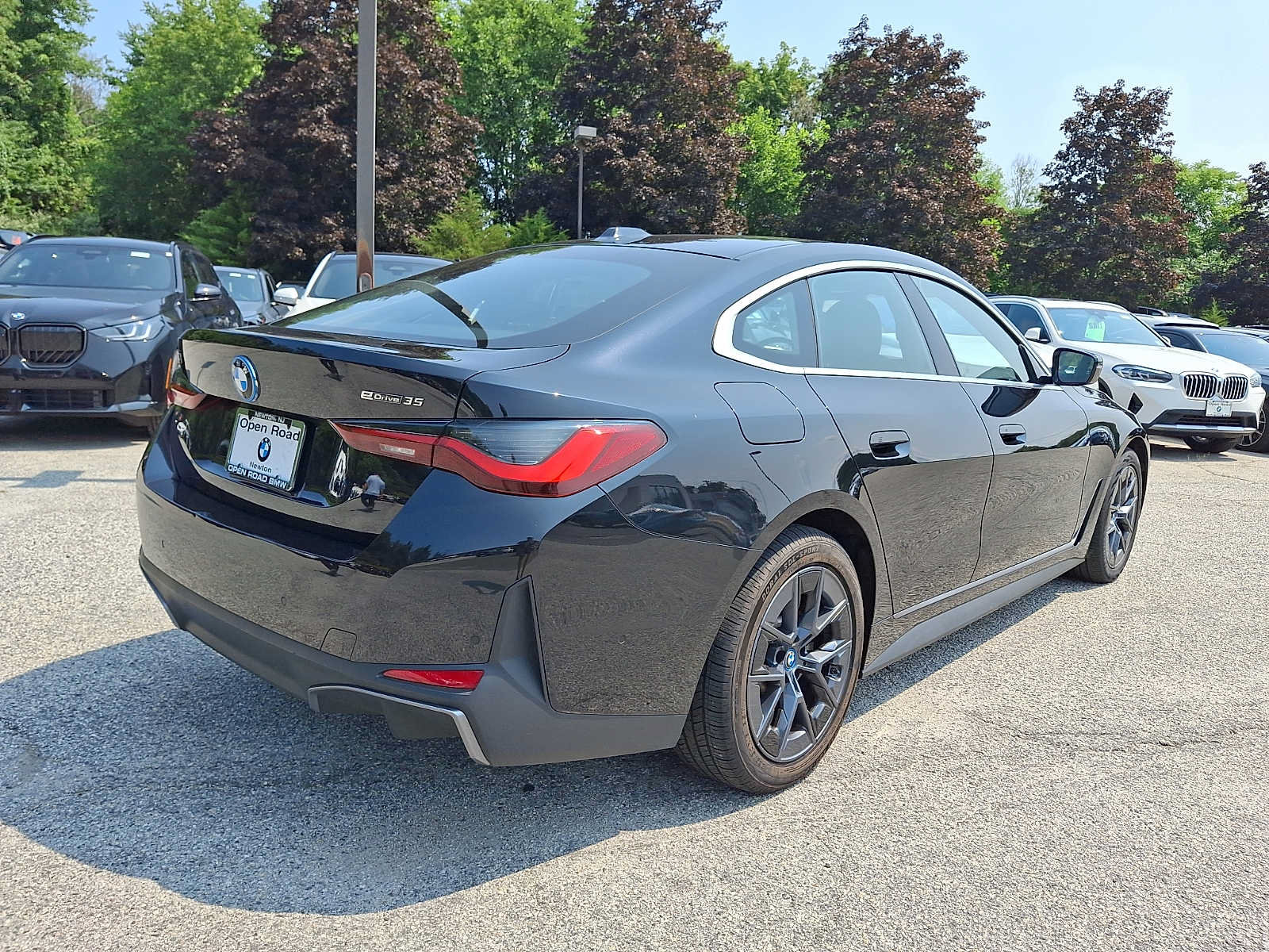 Used 2023 BMW i4 eDrive35 w/ Premium Package RWD image 6