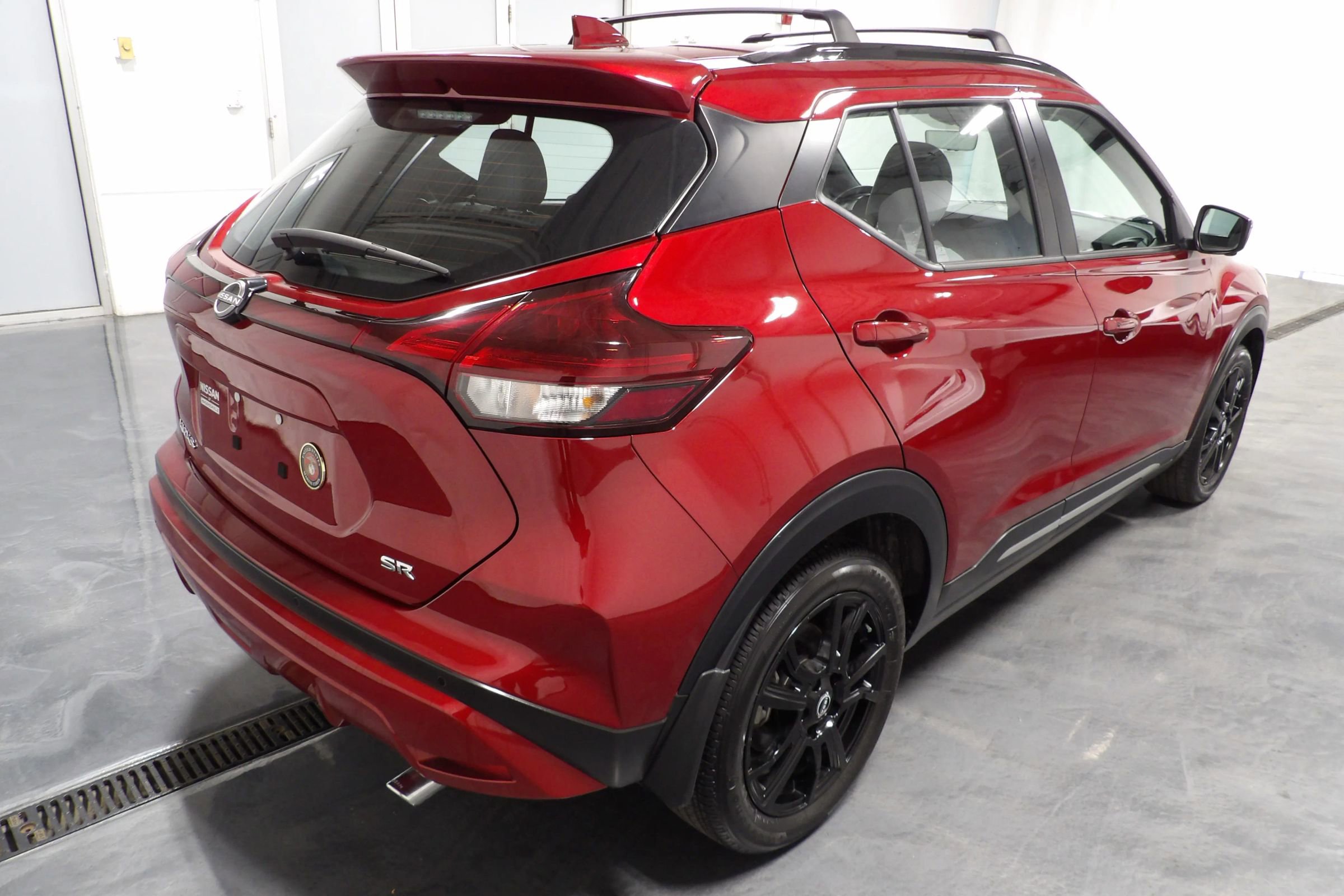 Used 2024 Nissan Kicks SR w/ SR Premium Package image 5