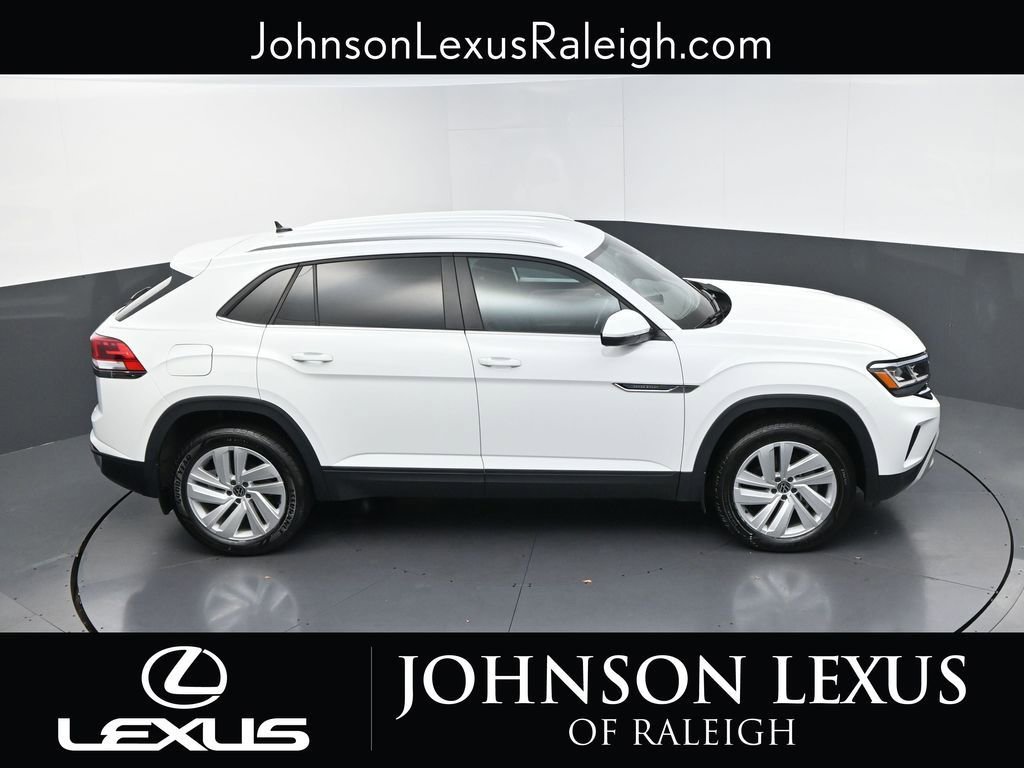 Used 2023 Volkswagen Atlas Cross Sport SE image 29