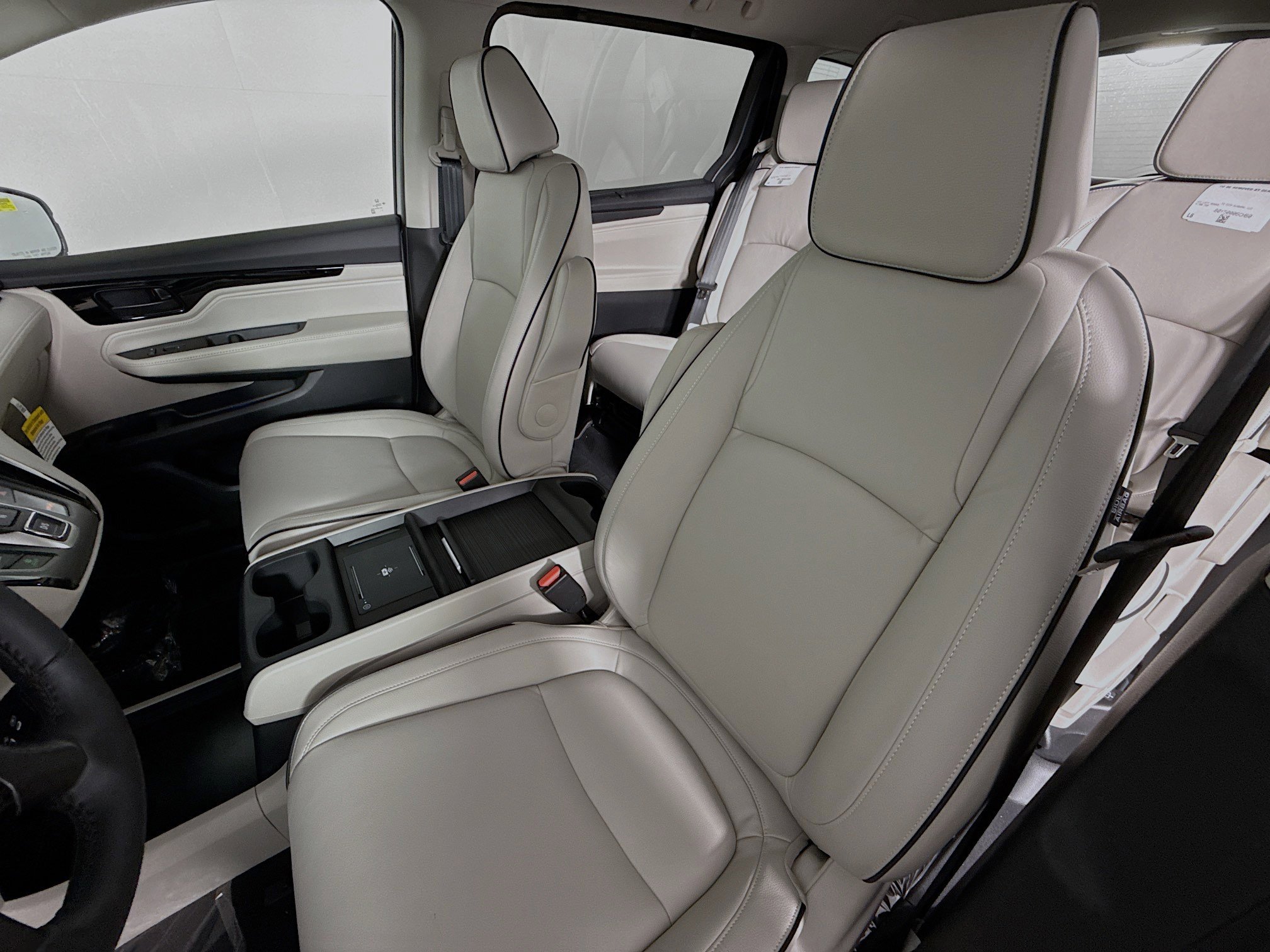 New 2026 Honda Odyssey Touring image 26