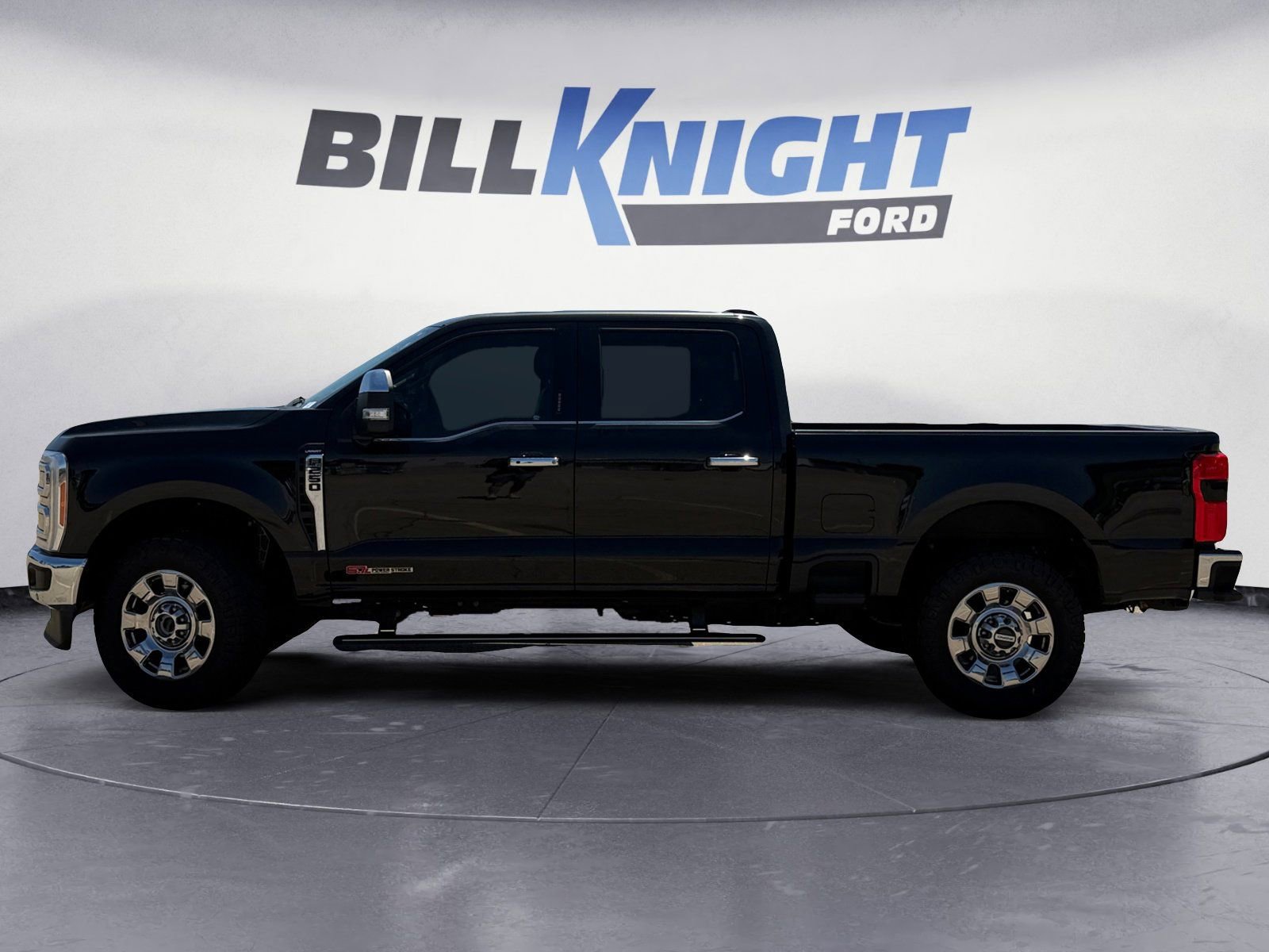 Used 2023 Ford F250 Lariat w/ Lariat Ultimate Package AWD/4WD image 2