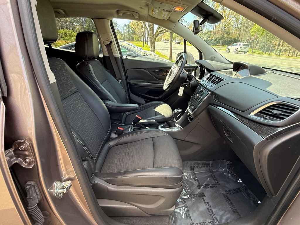 Used 2015 Buick Encore FWD image 10