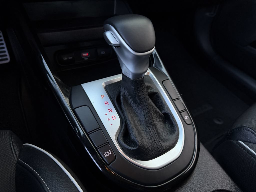 Used 2023 Kia Forte GT-Line FWD image 19