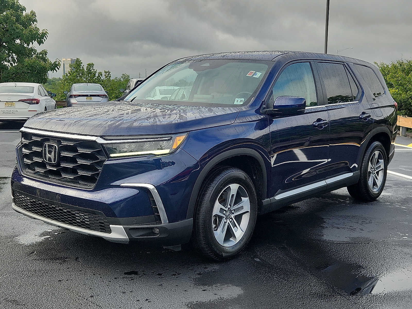 Certified 2025 Honda Pilot EX-L image 3