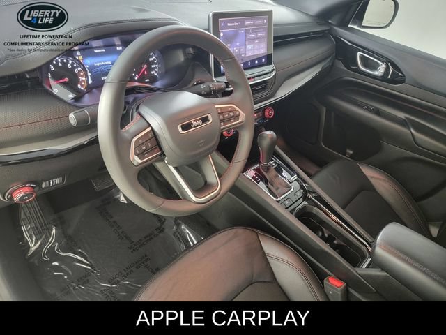 Used 2025 Jeep Compass Trailhawk AWD/4WD image 12