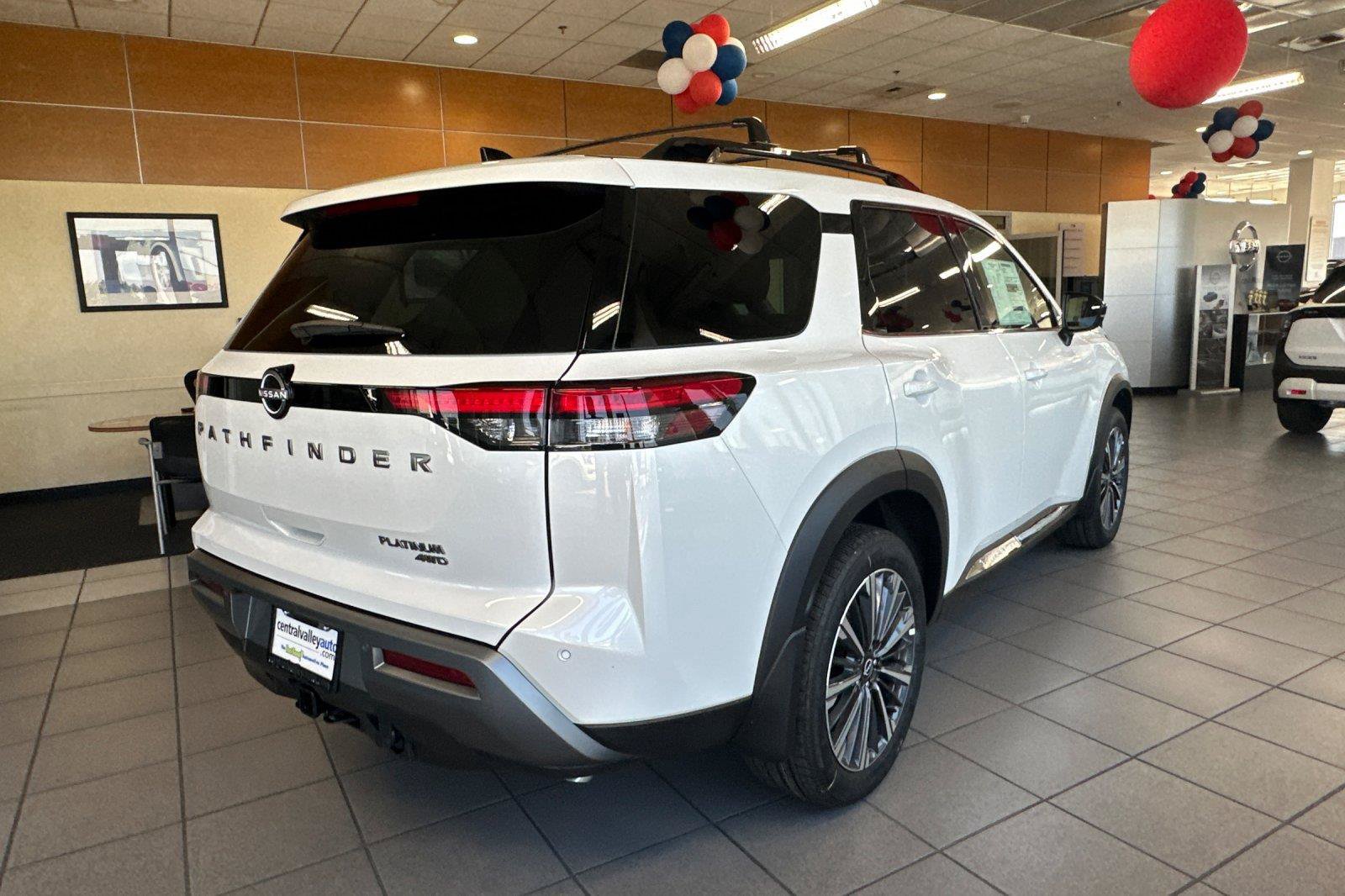 New 2026 Nissan Pathfinder Platinum AWD/4WD image 3