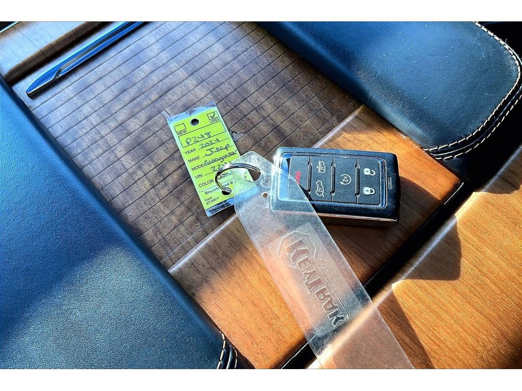 Certified 2024 Jeep Grand Wagoneer L Series III image 12