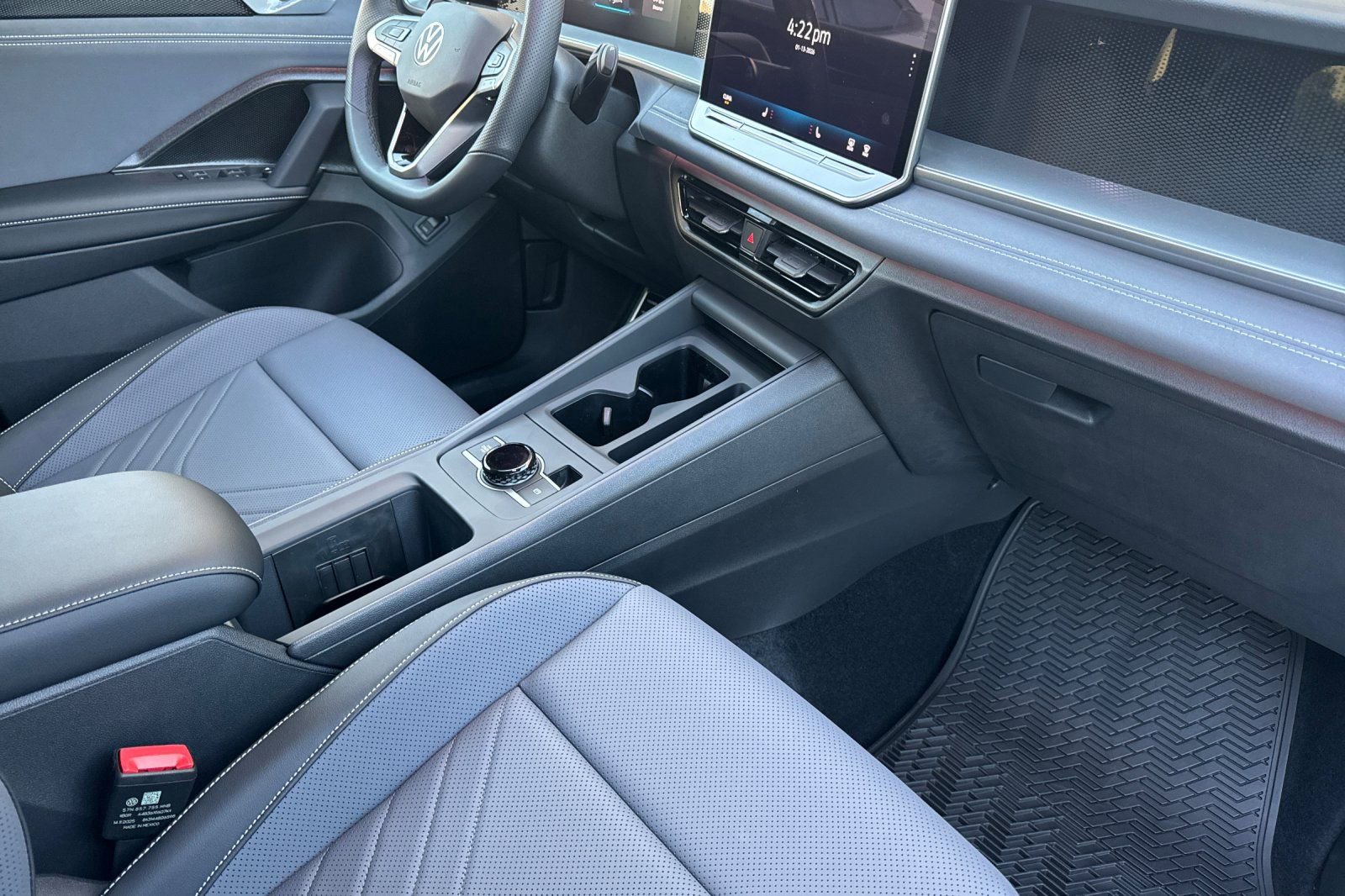 New 2026 Volkswagen Tiguan SE R-Line AWD/4WD image 16