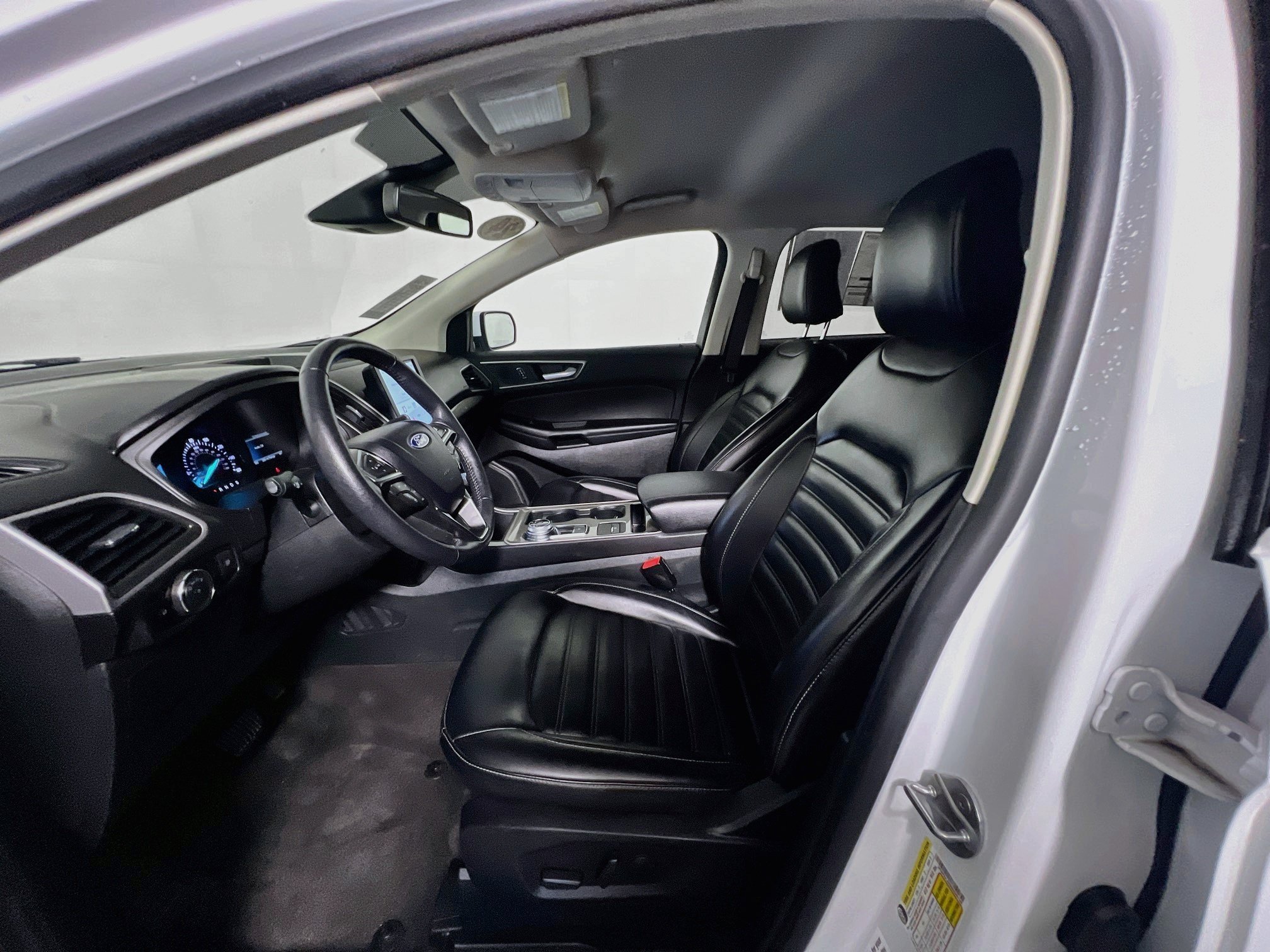 Used 2024 Ford Edge SEL AWD/4WD image 14