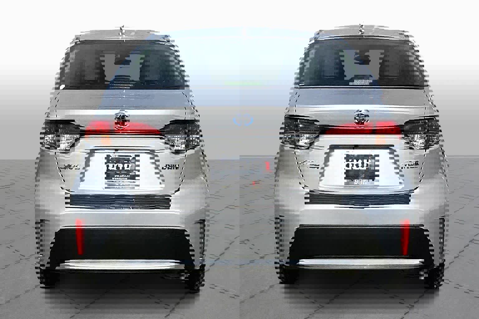 Used 2022 Toyota Corolla LE image 4