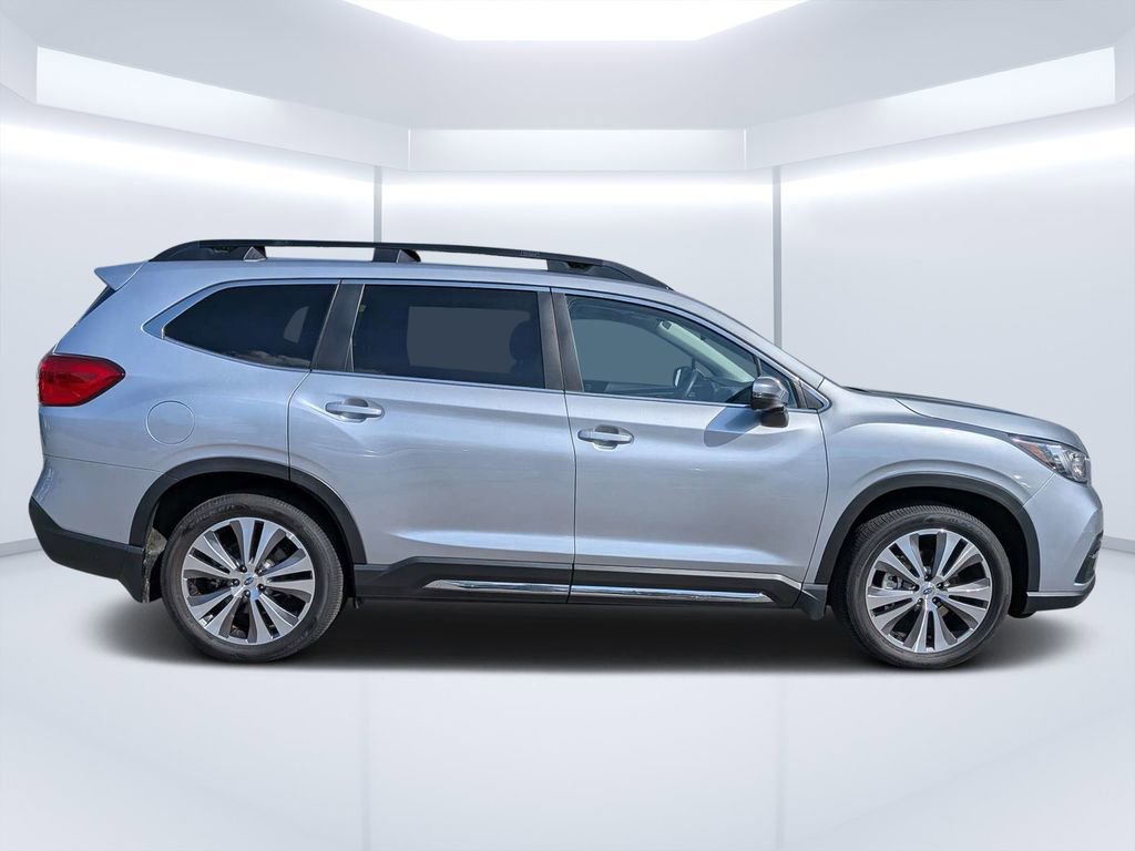 Used 2022 Subaru Ascent Limited w/ Technology Package AWD/4WD image 2