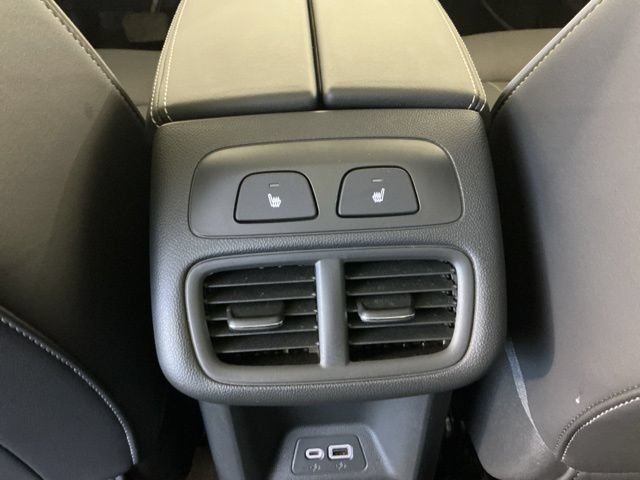 Used 2023 Buick Envision Avenir AWD/4WD image 14