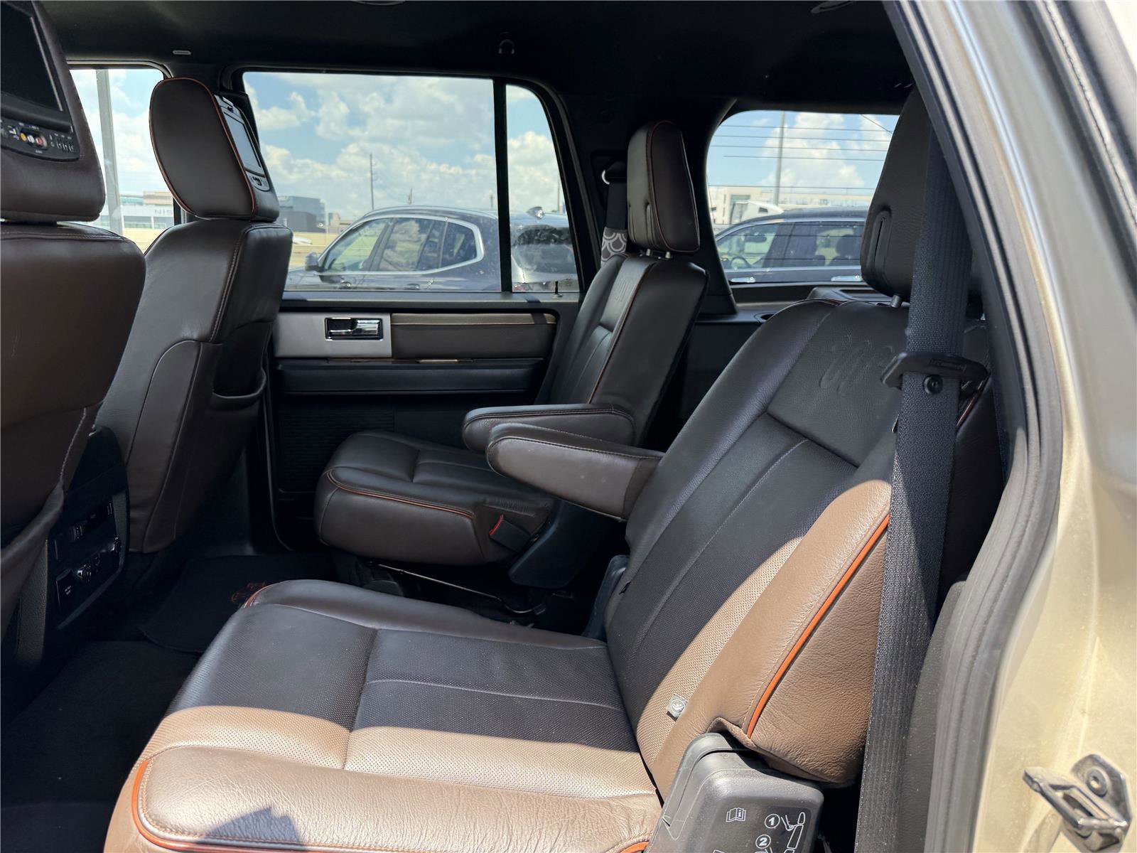 Used 2017 Ford Expedition EL King Ranch RWD image 17