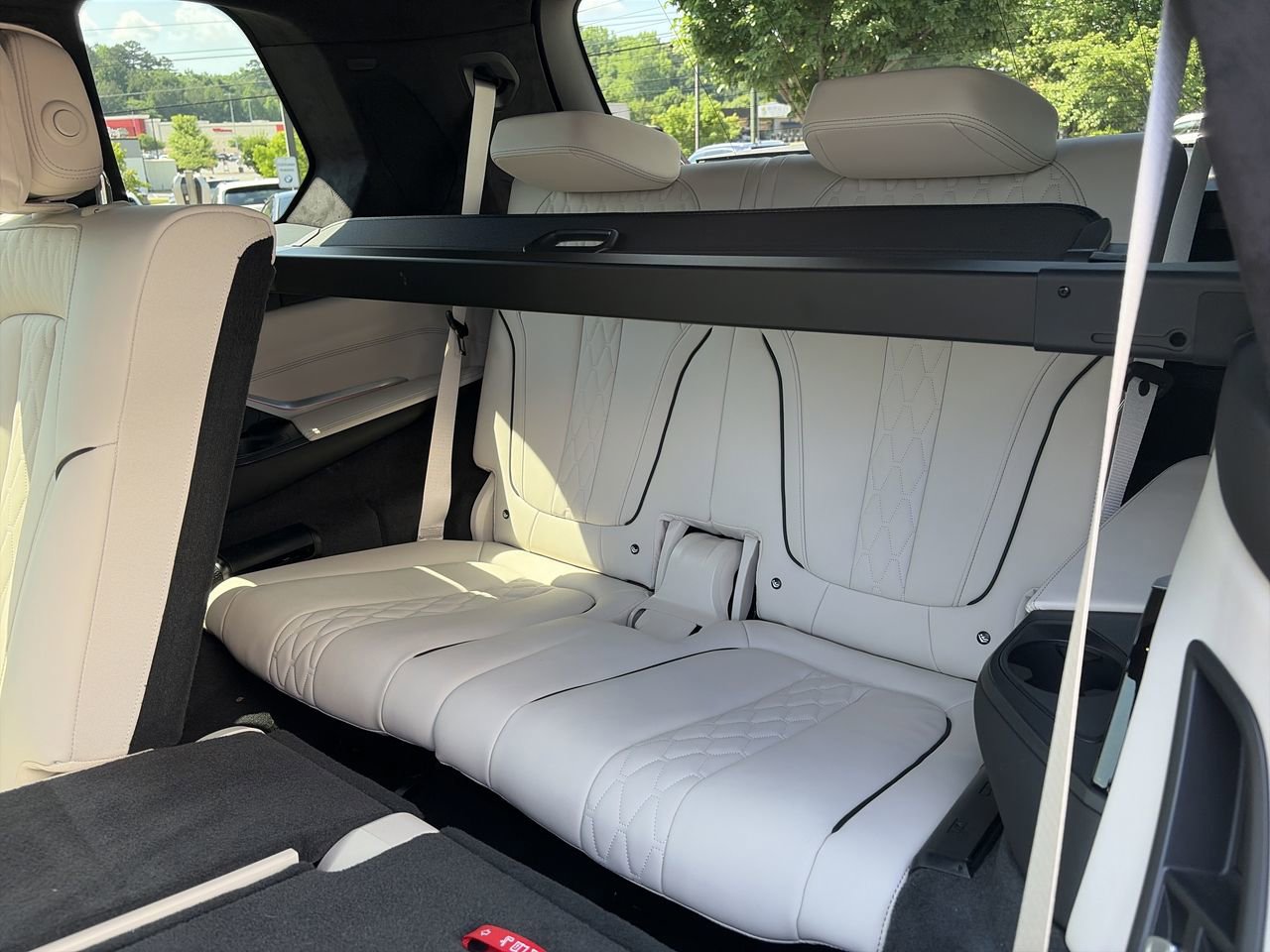 Certified 2025 BMW X7 M60i AWD/4WD image 32