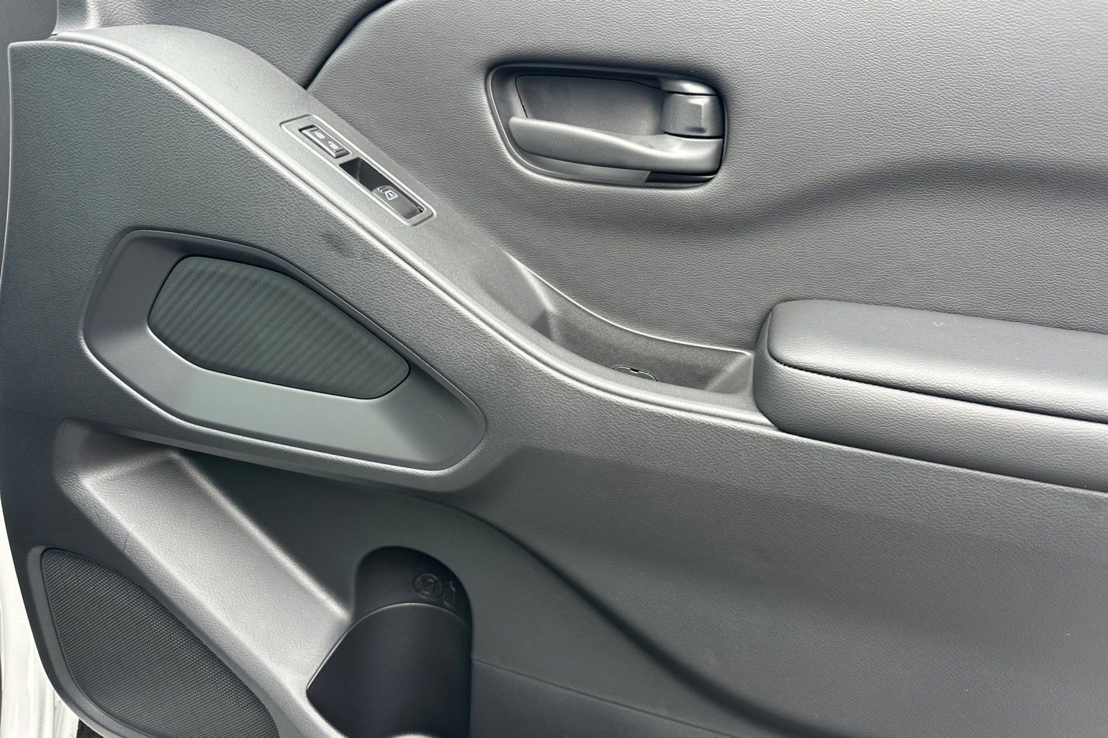 New 2026 Nissan Frontier S image 19