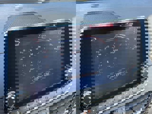 Used 2024 Nissan Altima 2.5 SV image 14