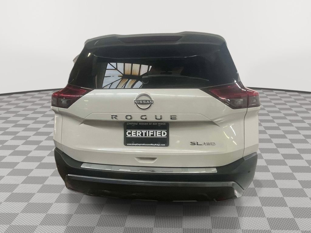 Used 2023 Nissan Rogue SL image 4
