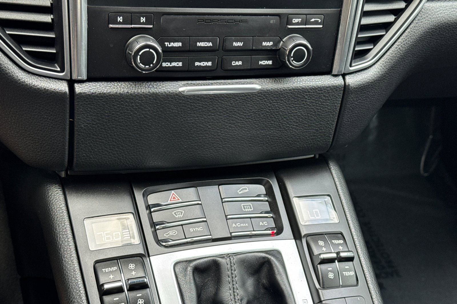 Used 2018 Porsche Macan image 19