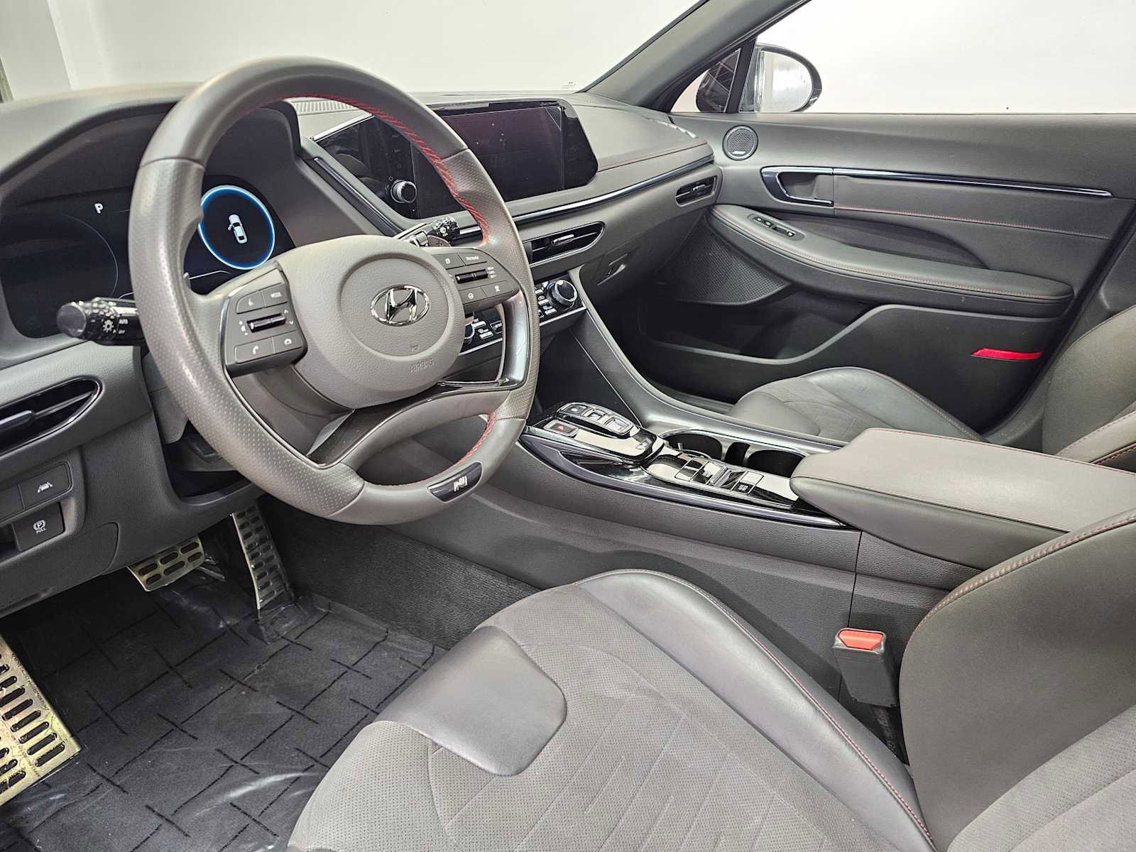 Used 2021 Hyundai Sonata N Line image 2