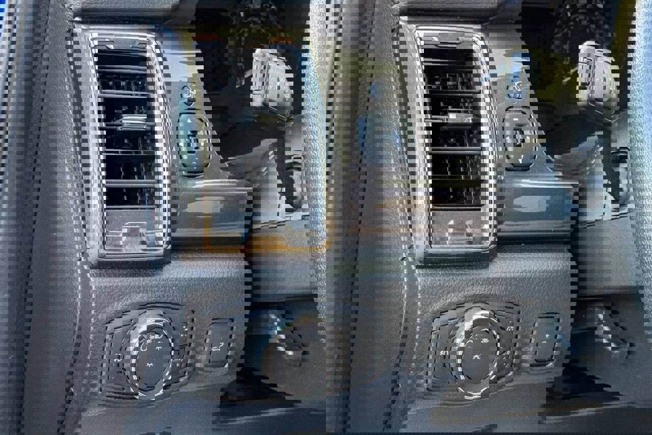 Used 2019 Ford Ranger Lariat w/ Equipment Group 501A Mid image 29