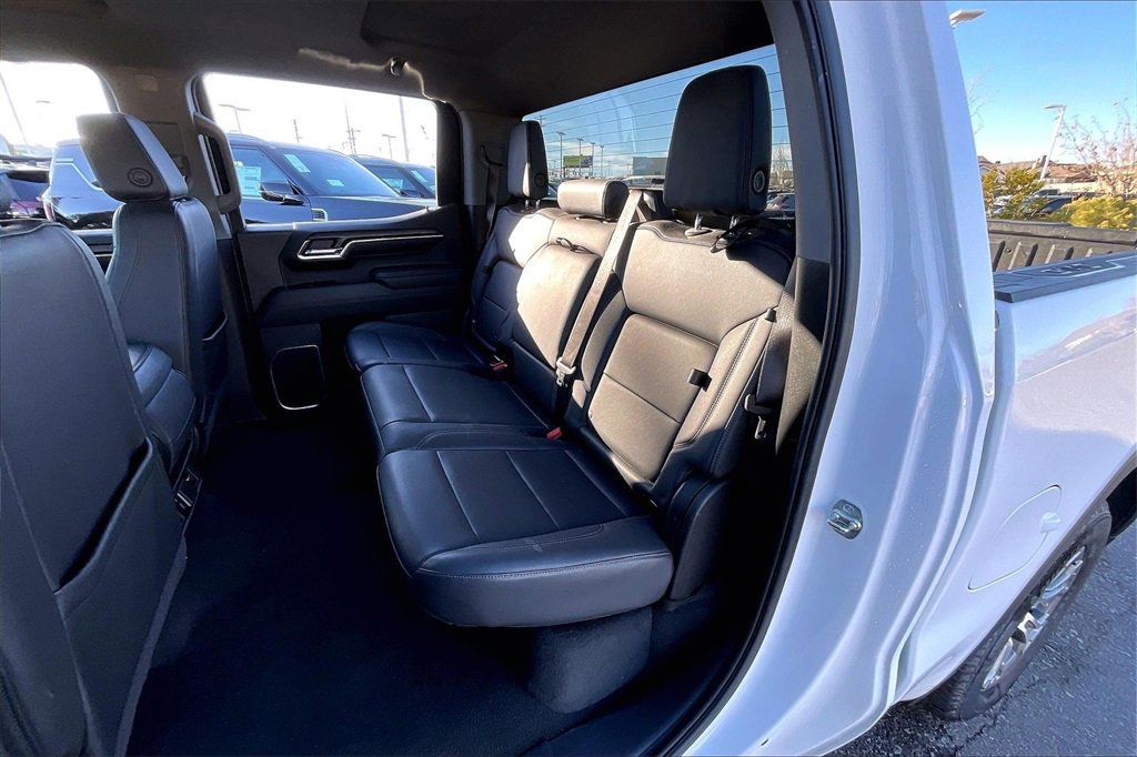 Used 2025 GMC Sierra 1500 SLT image 25