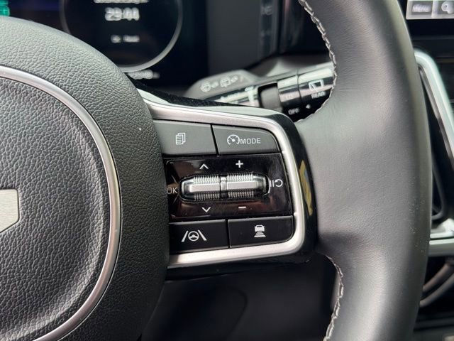 Certified 2023 Kia Sorento SX image 33