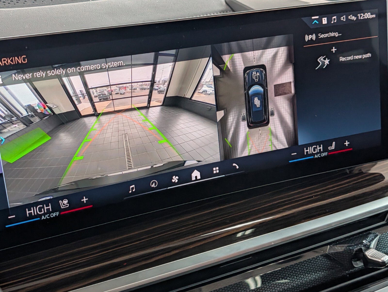 Used 2026 BMW X5 xDrive40i w/ M Sport Package image 24