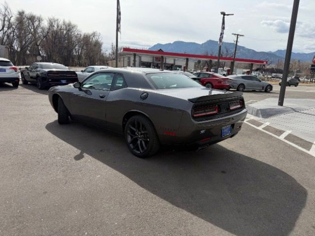 Used 2022 Dodge Challenger SXT w/ Blacktop Package image 7