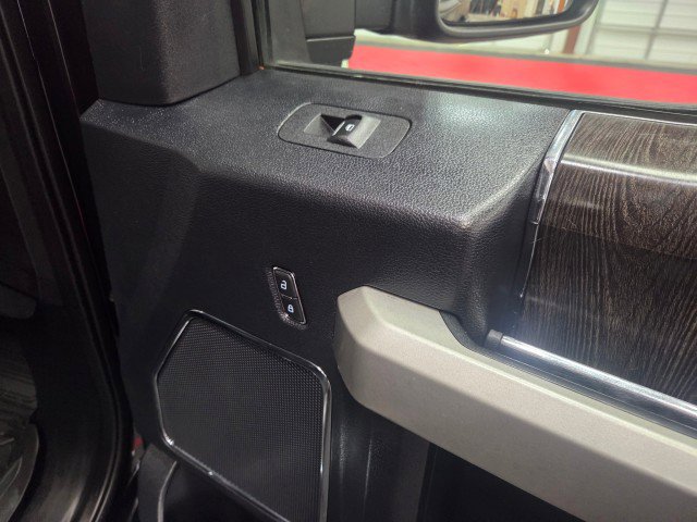 Used 2020 Ford F250 Lariat image 37