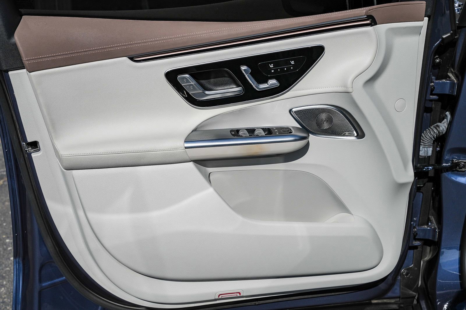 Certified 2023 Mercedes-Benz EQE 350+ 4MATIC SUV image 19