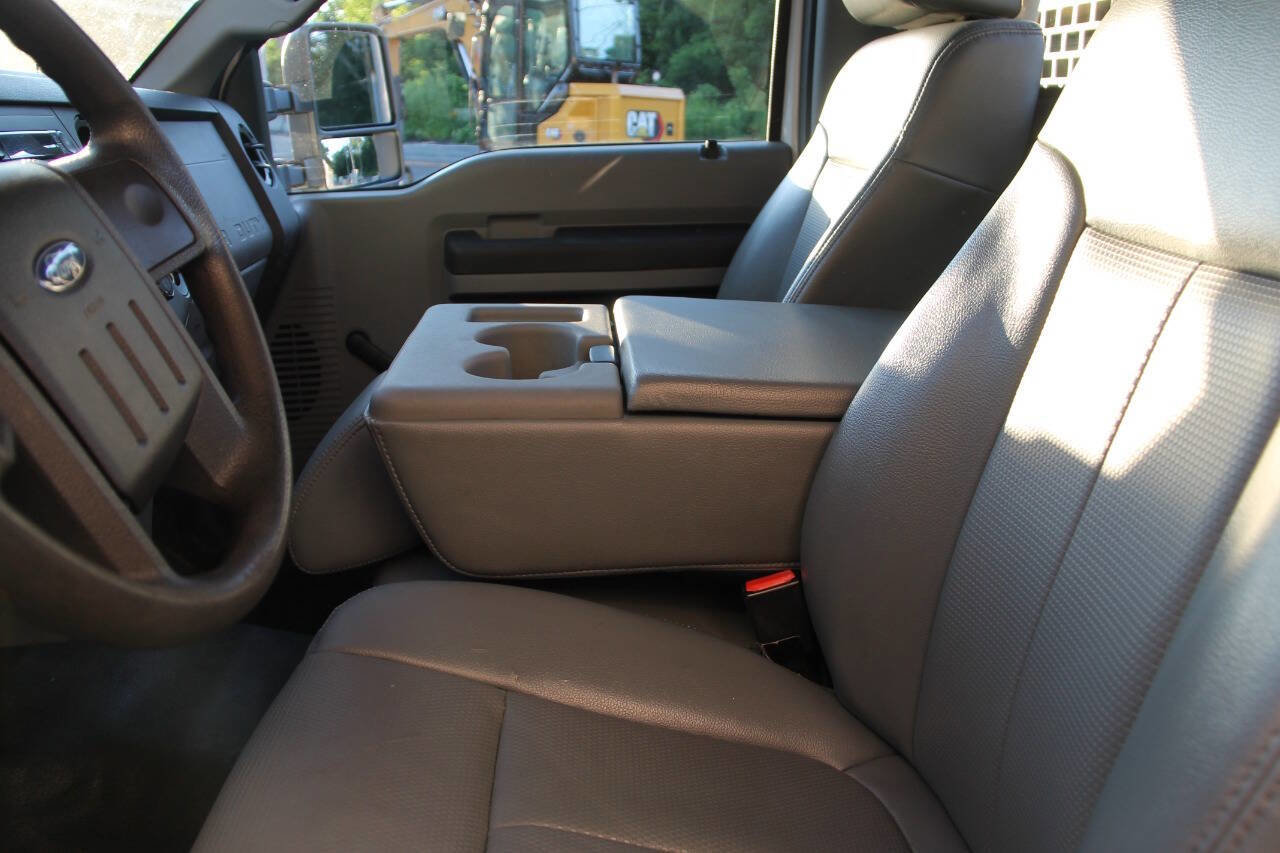 Used 2016 Ford F250 XL image 32