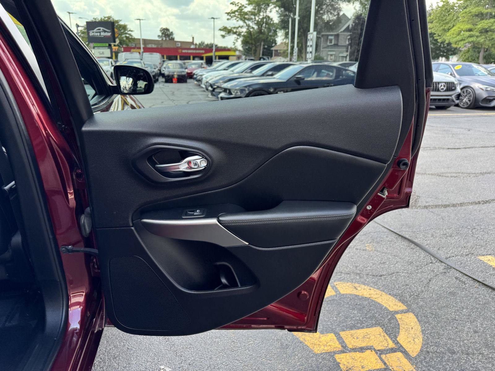 Used 2019 Jeep Cherokee High Altitude AWD/4WD image 40