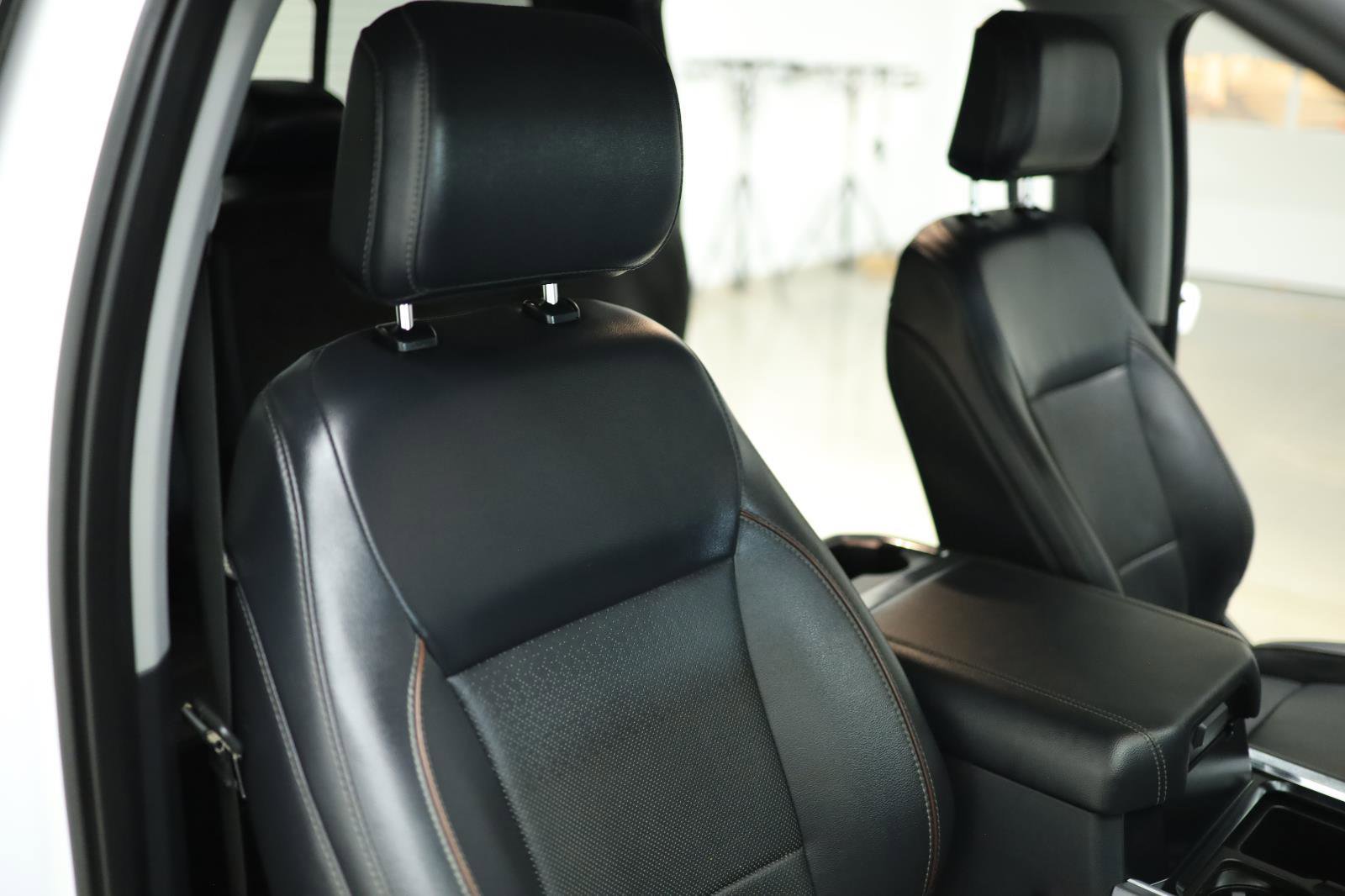 Used 2023 Ford F350 Lariat image 63