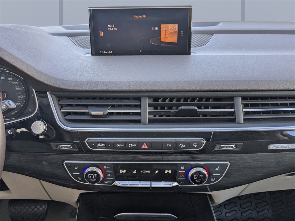 Used 2017 Audi Q7 3.0T Premium Plus w/ Premium Plus Package image 21