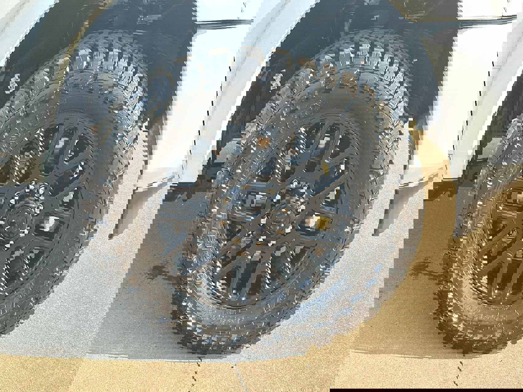 Used 2025 RAM 2500 Limited image 10