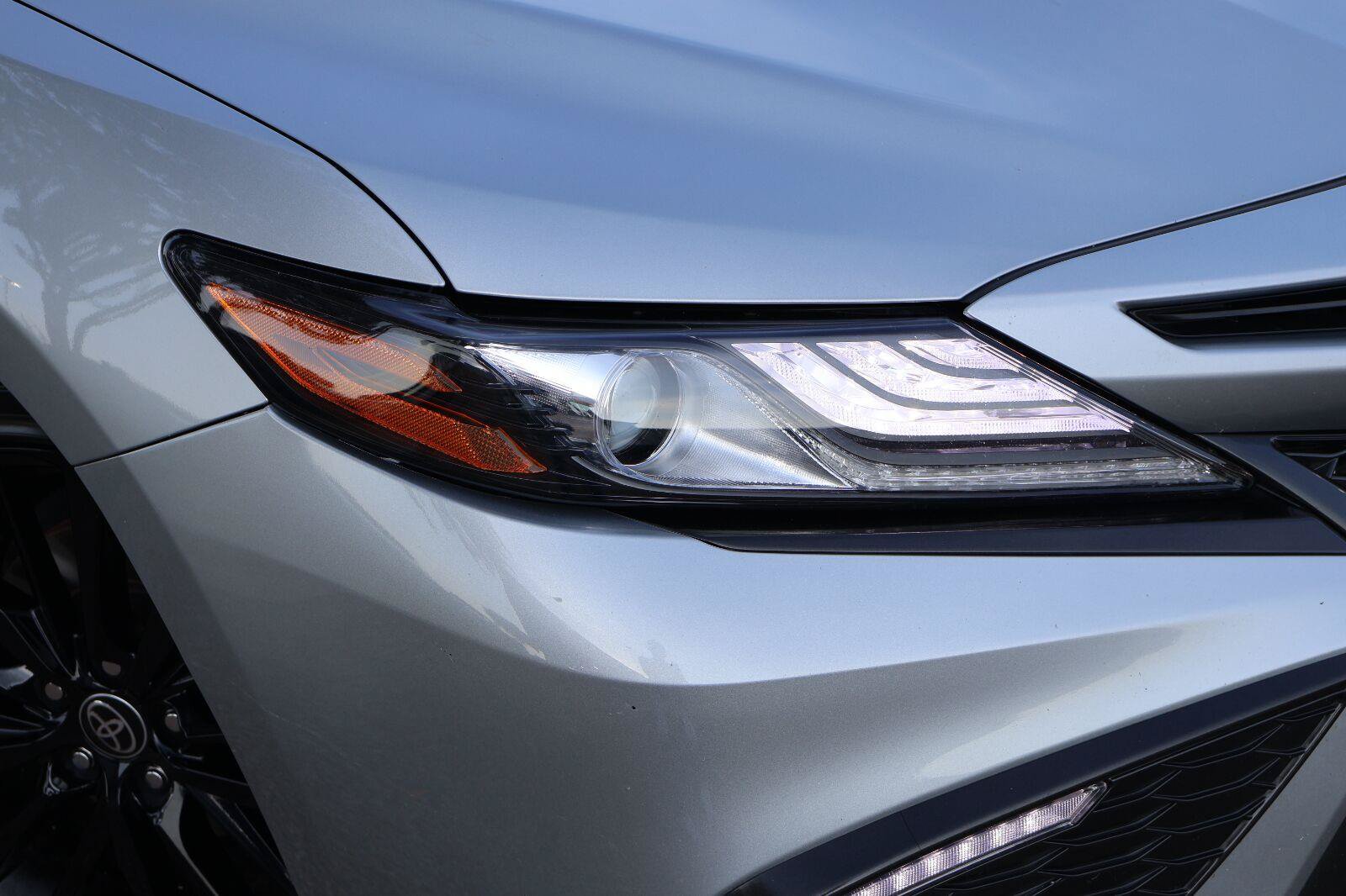 Used 2022 Toyota Camry XSE FWD image 10